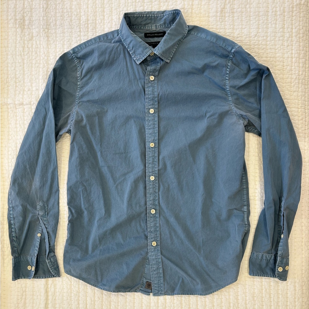 Banana Republic Men's Casual Button Down Shirt